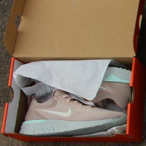 Nike Odyssey React 1